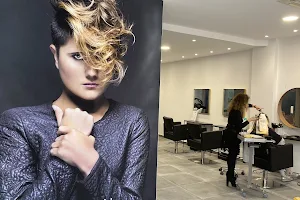 Itsi-Ban coiffeur, Orange image