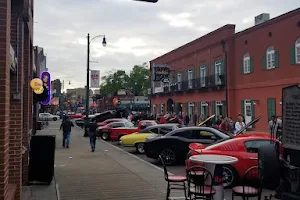 Peoples on Beale image