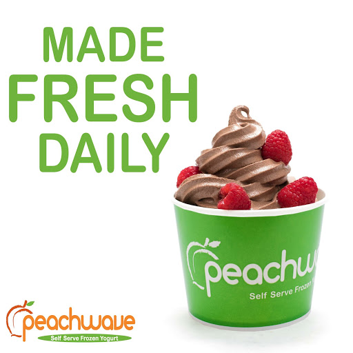 Frozen Yogurt Shop «Peachwave Frozen Yogurt & Gelato», reviews and photos, 6 W 8th St, Holland, MI 49423, USA