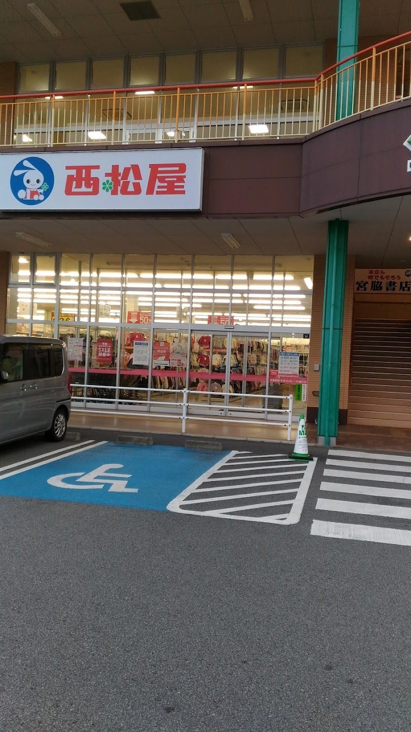 西松屋 ライフガーデン韮崎店