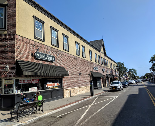 Pawn Shop «Budget Buy & Sell», reviews and photos, 2 E Main St, Patchogue, NY 11772, USA