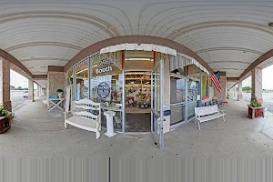 Vintage South Marketplace image