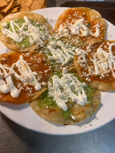 Grocery Store «Laguna Grocery Store», reviews and photos, 962 S Lake Blvd, Mahopac, NY 10541, USA