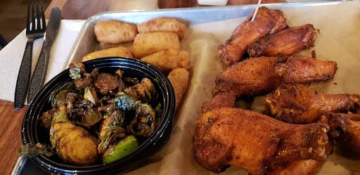 Barbecue Restaurant «Q-BBQ», reviews and photos, 124 N Marion St, Oak Park, IL 60301, USA