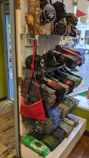 Gift Shop «Presents of Mind», reviews and photos, 3633 SE Hawthorne Blvd, Portland, OR 97214, USA