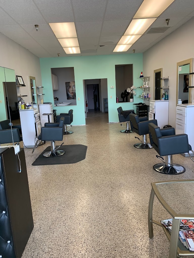Dominican Technique Hair Salon 32818