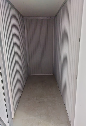 Self-Storage Facility «Public Storage», reviews and photos, 2745 Dixie Hwy, Waterford Twp, MI 48328, USA