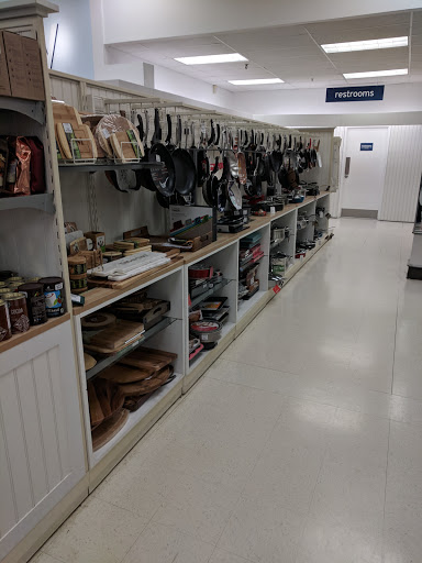 Department Store «Marshalls», reviews and photos, 3850 Mystic Valley Pkwy, Medford, MA 02155, USA