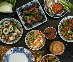 Thai Lao Yeh photo