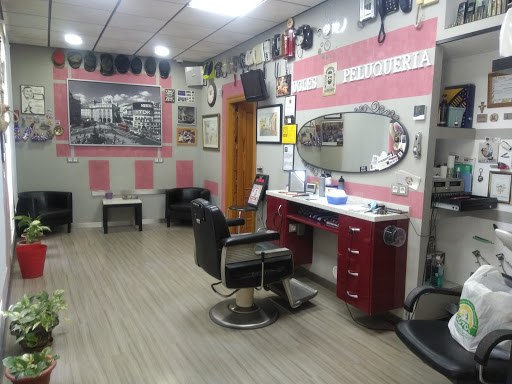 Peluquería Caballeros Ucles en Viator, Almería