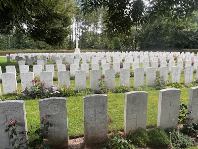 cimetière militaire d'Auchonvillers à Auchonvillers
