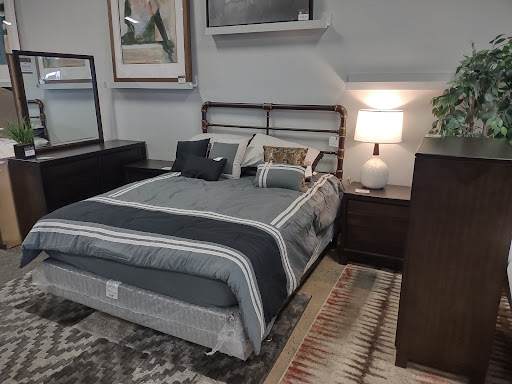 Furniture Rental Service «CORT Furniture Rental & Clearance Center», reviews and photos, 13946 Lee Jackson Memorial Hwy, Chantilly, VA 20151, USA