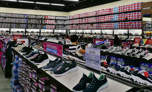 Shoe Store «SKECHERS Factory Outlet», reviews and photos, 498 Great Mall Dr, Milpitas, CA 95035, USA