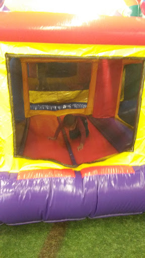 Shopping Mall «Steeplegate Mall», reviews and photos, 270 Loudon Rd, Concord, NH 03301, USA