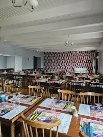 Atmosphère du Restaurant de type buffet Le Kériel à Plouédern - n°1