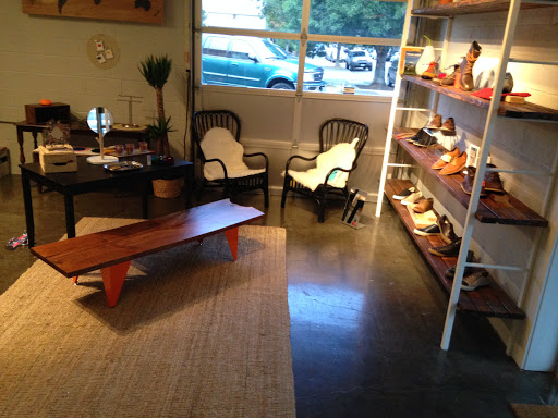 Shoe Store «RoM Shoes», reviews and photos, 7419 N Burlington Ave, Portland, OR 97203, USA