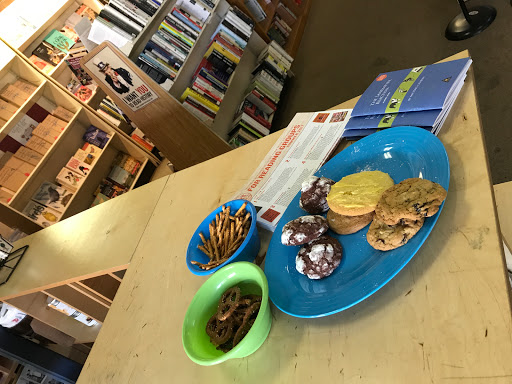 Book Store «Winchester Book Gallery», reviews and photos, 185 N Loudoun St, Winchester, VA 22601, USA