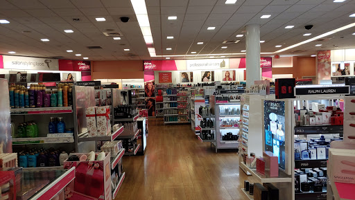 Hair Salon «Ulta Beauty», reviews and photos, 3350 W Friendly Ave, Greensboro, NC 27410, USA