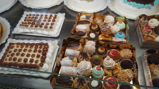 Pastelería Ángel en El Tiemblo, Ávila‎