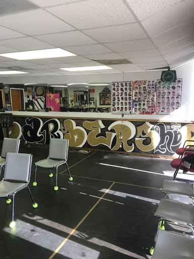 Barber Shop «So Amazin Barbershop», reviews and photos, 605 U.S. 41 Alt Bypass, Clarksville, TN 37040, USA