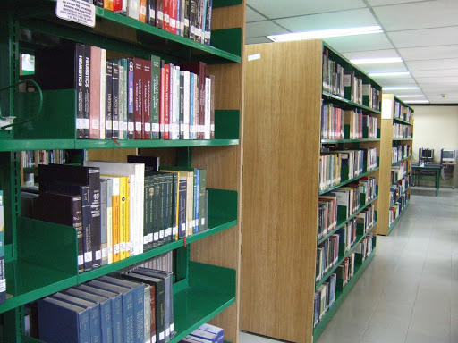 Biblioteca de la SEPI ESIME Zacatenco