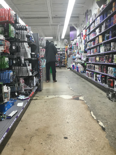Variety Store «Five Below», reviews and photos, 1851 Sunrise Hwy, Bay Shore, NY 11706, USA