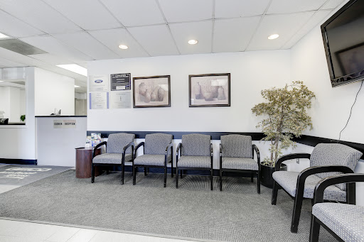 Auto Body Shop «Koons Ford Collision Center», reviews and photos, 430 Roosevelt Blvd, Falls Church, VA 22044, USA