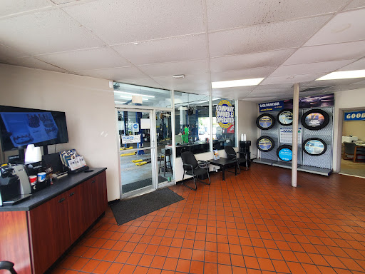 Tire Shop «Goodyear Auto Service Center», reviews and photos, 9001 S Dixie Hwy, Pinecrest, FL 33156, USA