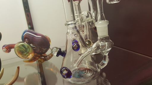 Tobacco Shop «Apparatus Smoke Shop», reviews and photos, 284 Cowesett Ave, West Warwick, RI 02893, USA