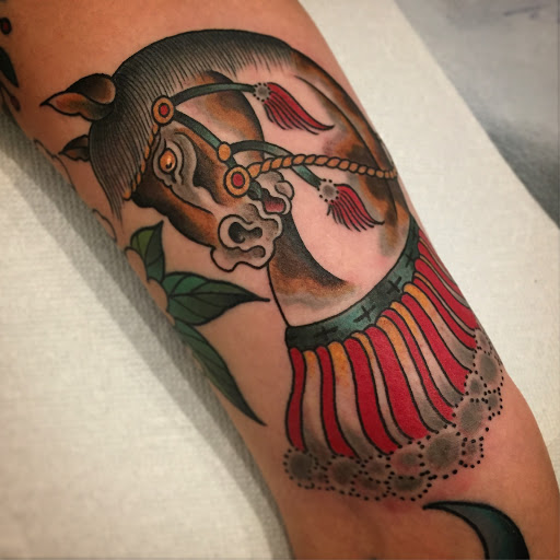 Tattoo Shop «Icon Tattoo Studio», reviews and photos, 813 N Russell St, Portland, OR 97227, USA