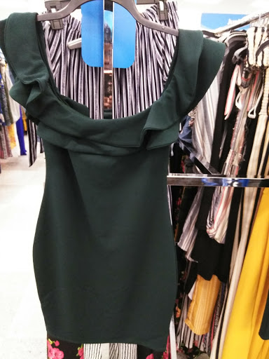 Clothing Store «Ross Dress for Less», reviews and photos, 7338 Gall Blvd, Zephyrhills, FL 33541, USA