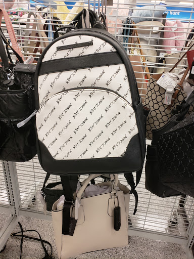 Clothing Store «Ross Dress for Less», reviews and photos, 723 Rio Rancho Rd, Pomona, CA 91766, USA