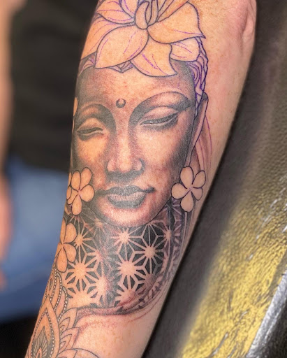 Explore big sister little sister tattoo ideas, creative tattoo ideas in Centralia, available at Cosmic Tattoo