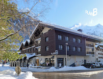 Extérieur du Restaurant Groupe Mont-Blanc Collection | Chamonix | Hospitality et F&B | à Chamonix-Mont-Blanc - n°5