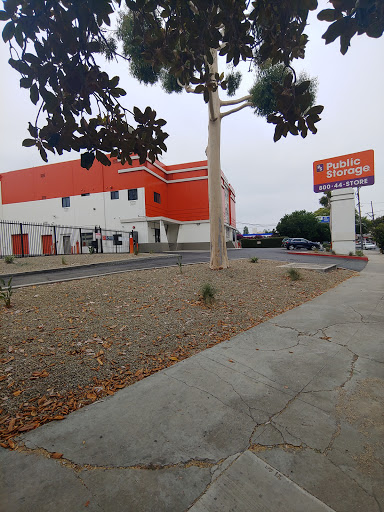 Self-Storage Facility «Public Storage», reviews and photos, 18440 Burbank Blvd, Tarzana, CA 91356, USA