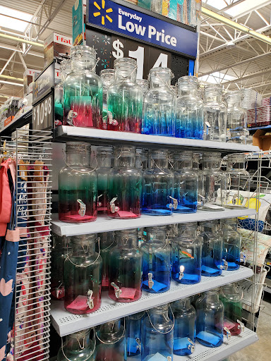 Department Store «Walmart», reviews and photos, 1151 Old US Hwy 90 E, Castroville, TX 78009, USA