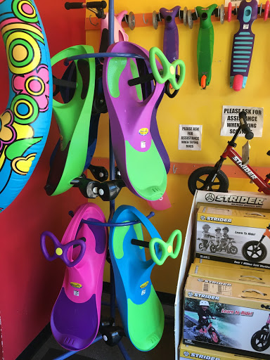 Toy Store «Zoom», reviews and photos, 300 Ward Pkwy, Kansas City, MO 64112, USA