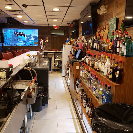 Liquor Store «Metz Package Liquors», reviews and photos, 2136 S Atlantic Ave, Daytona Beach, FL 32118, USA