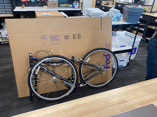 Print Shop «FedEx Office Print & Ship Center», reviews and photos, 212 N Sullivan Rd, Veradale, WA 99037, USA