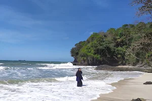 Pantai Nusakambangan image