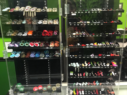 Tattoo Shop «Dark Woods Tattoo Studio», reviews and photos, 2064 Cherry Valley Rd, Newark, OH 43055, USA