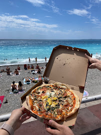 Plats et boissons du Pizzas à emporter 7 DAYS Pizza à Nice - n°2