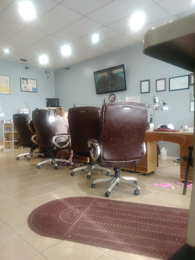 Beauty Salon «Hollywood Nails», reviews and photos, 889 S Centerville Rd, Sturgis, MI 49091, USA