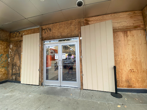 Sporting Goods Store «Nike Factory Store», reviews and photos, 2650 NE Martin Luther King Jr Blvd, Portland, OR 97212, USA