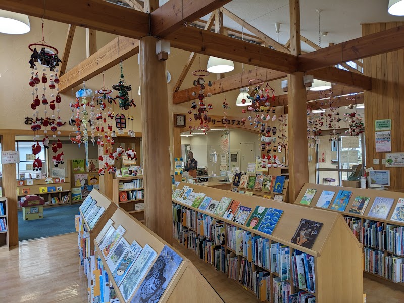 角田市子ども図書館