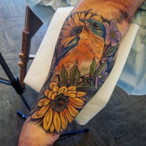 Tattoo Shop «Abraxas Tattoo Co», reviews and photos, 700 Massachusetts St #307, Lawrence, KS 66044, USA