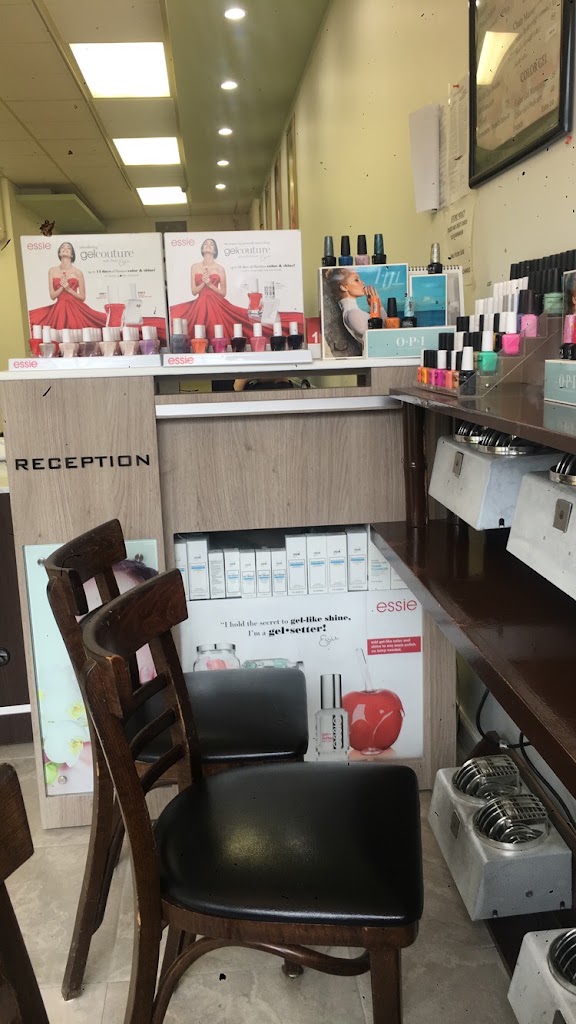 Nail Club 11366