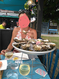 Plats et boissons du Bar-restaurant à huîtres Les Petites Folies à Gujan-Mestras - n°15