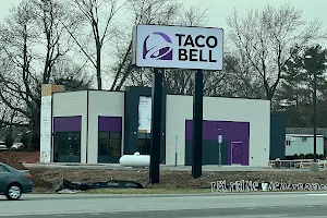 Taco Bell image