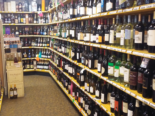 Liquor Store «Burns Harbor Liquors», reviews and photos, 310 Melton Rd, Chesterton, IN 46304, USA